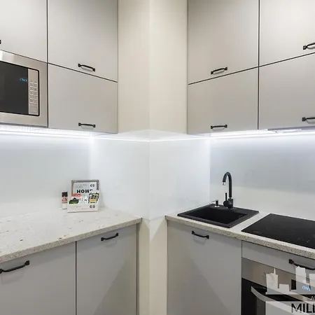 Millennium Awangarda Mint 바르샤바