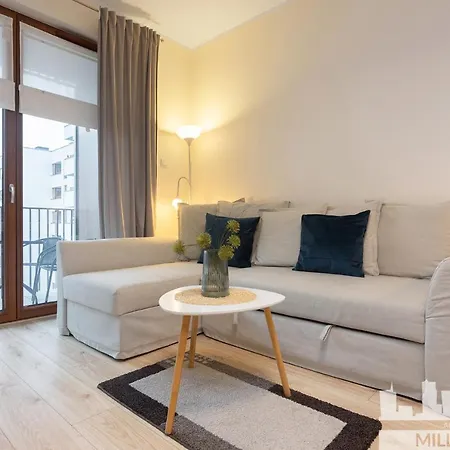 Millennium Awangarda Mint ורשה